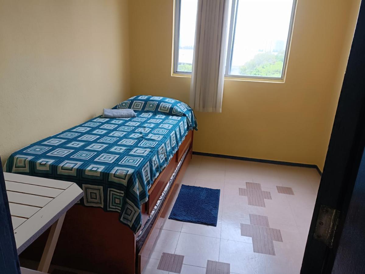 Apartamento Quarto Em Apartamento Em Frente Ao Riocentro E Proximo A Jeunesse Arena E Vila Olimpica *