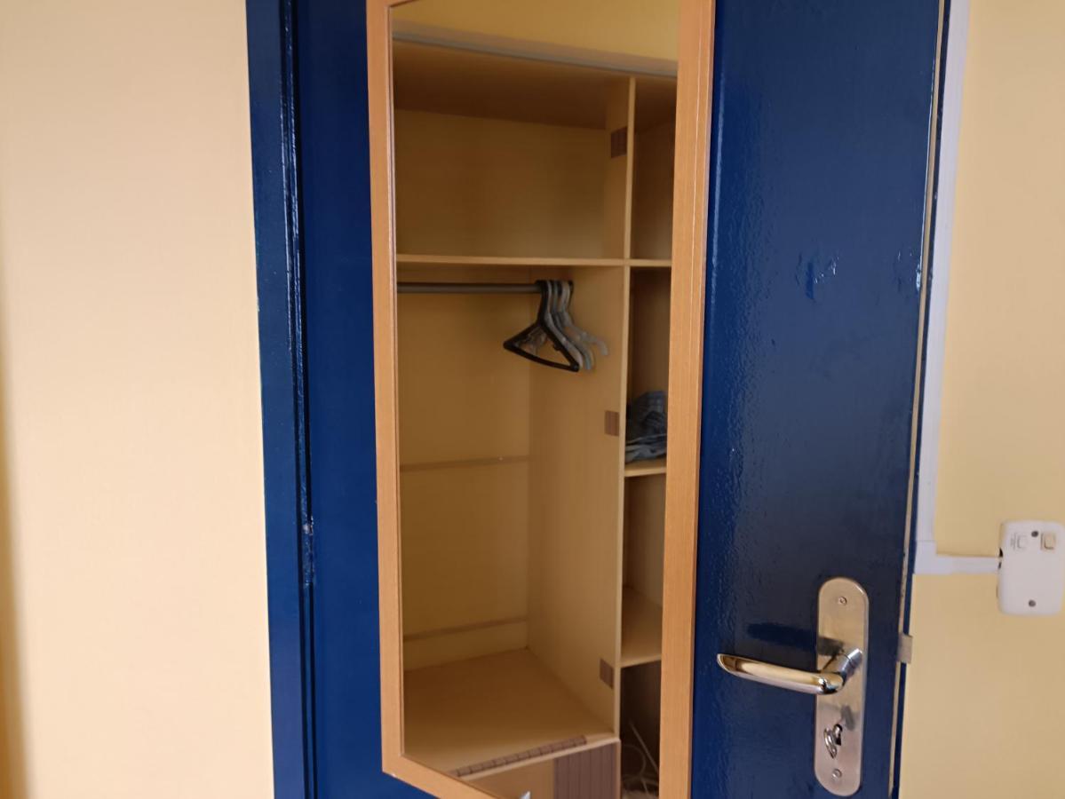 Quarto Em Apartamento Em Frente Ao Riocentro E Proximo A Jeunesse Arena E Vila Olimpica Apartamento Rio de Janeiro