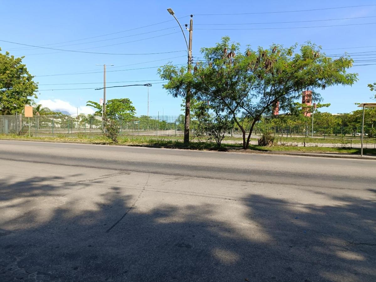 Quarto Em Apartamento Em Frente Ao Riocentro E Proximo A Jeunesse Arena E Vila Olimpica * Rio de Janeiro