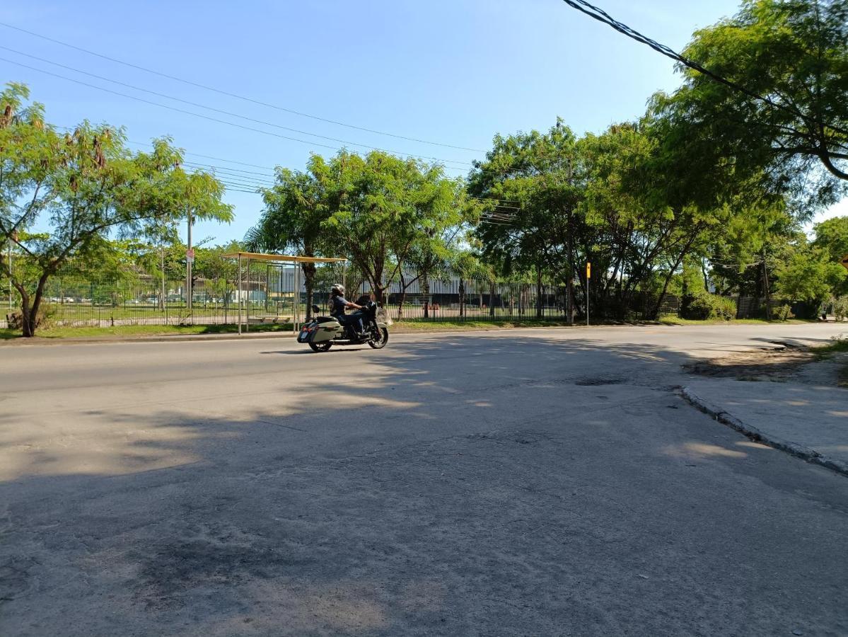 Quarto Em Apartamento Em Frente Ao Riocentro E Proximo A Jeunesse Arena E Vila Olimpica Apartamento Rio de Janeiro